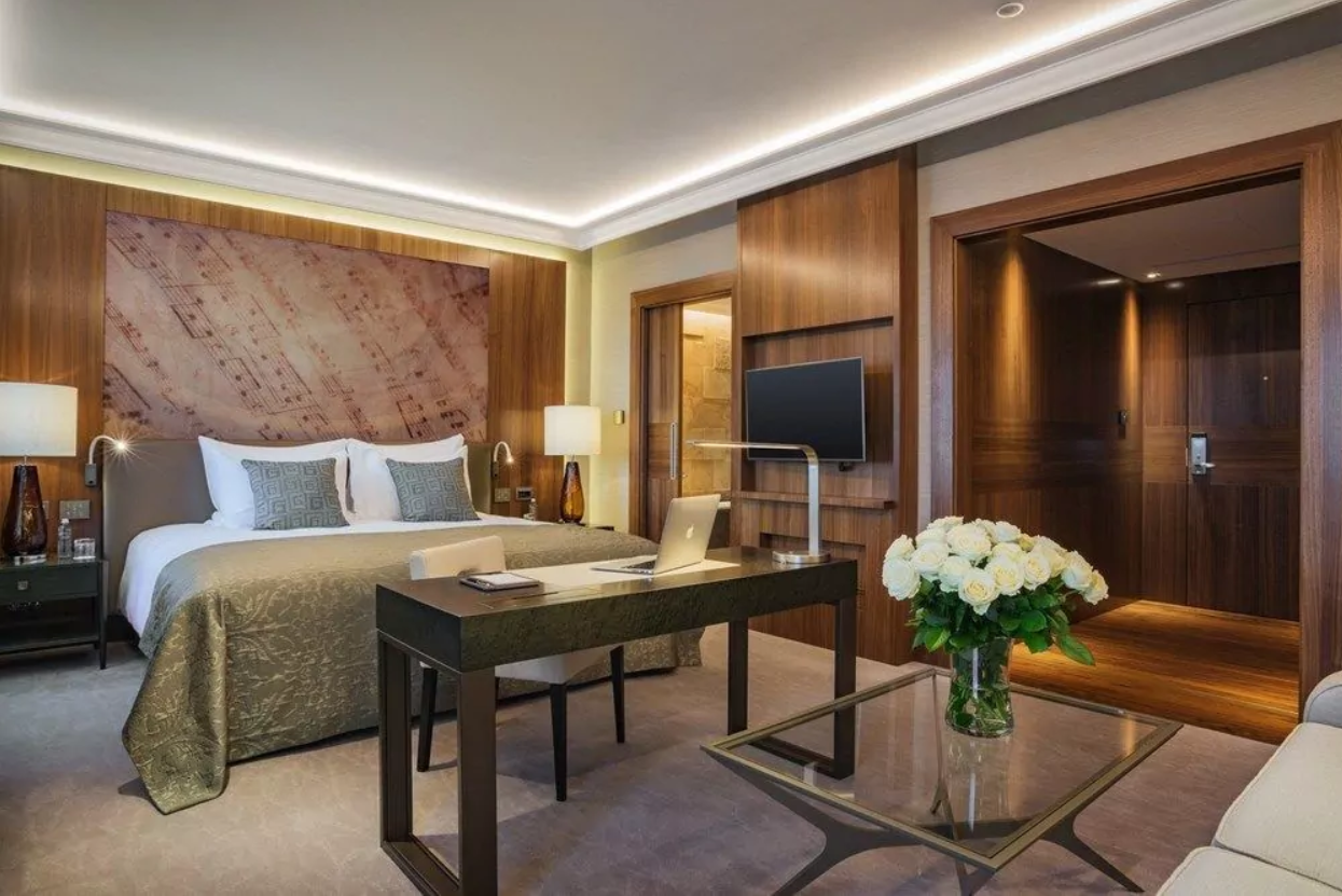 Grand Poet Hotel Luxury Suite